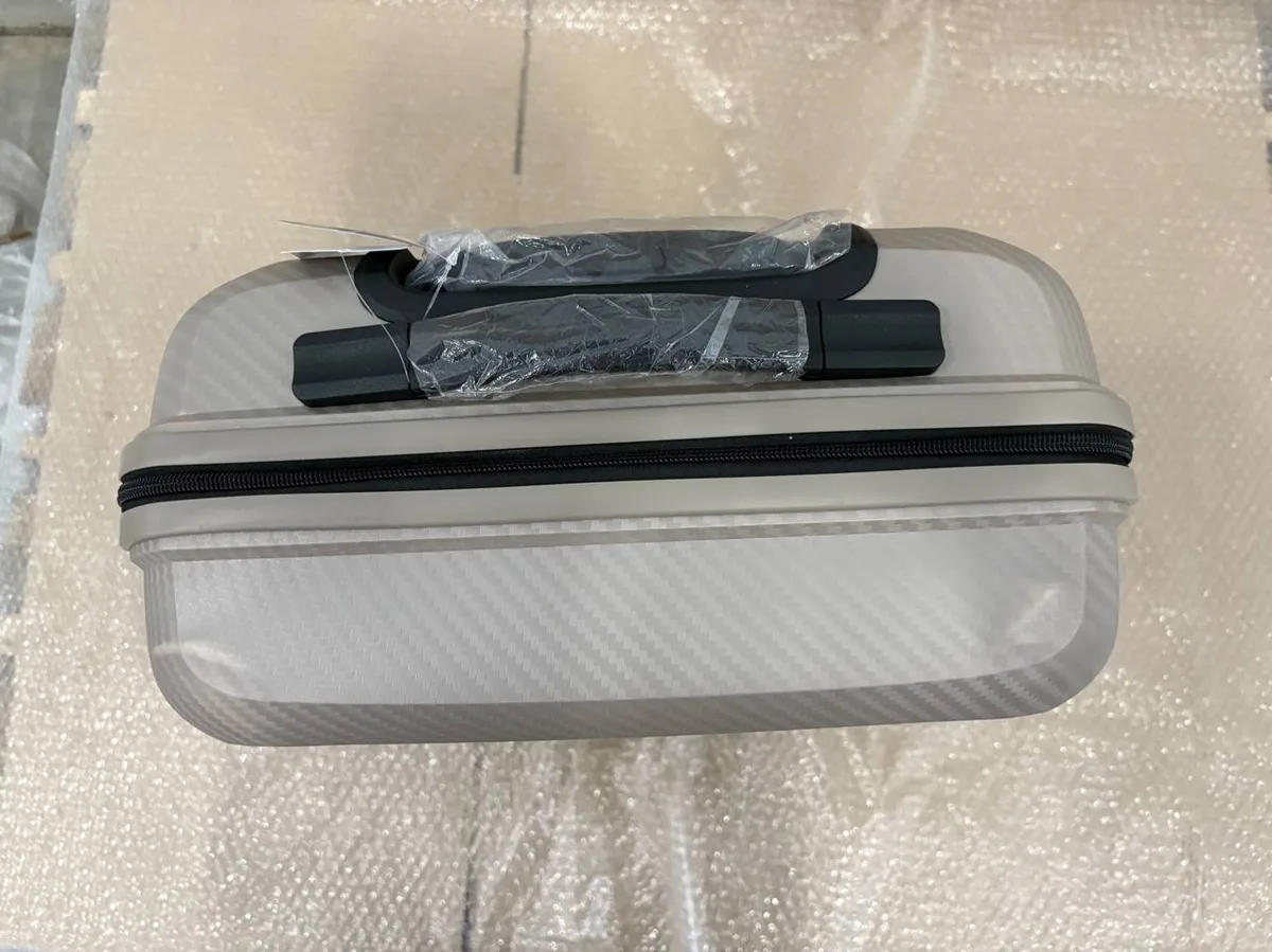 Ninetygo Lightweight Luggage 20   Beige (114204)
