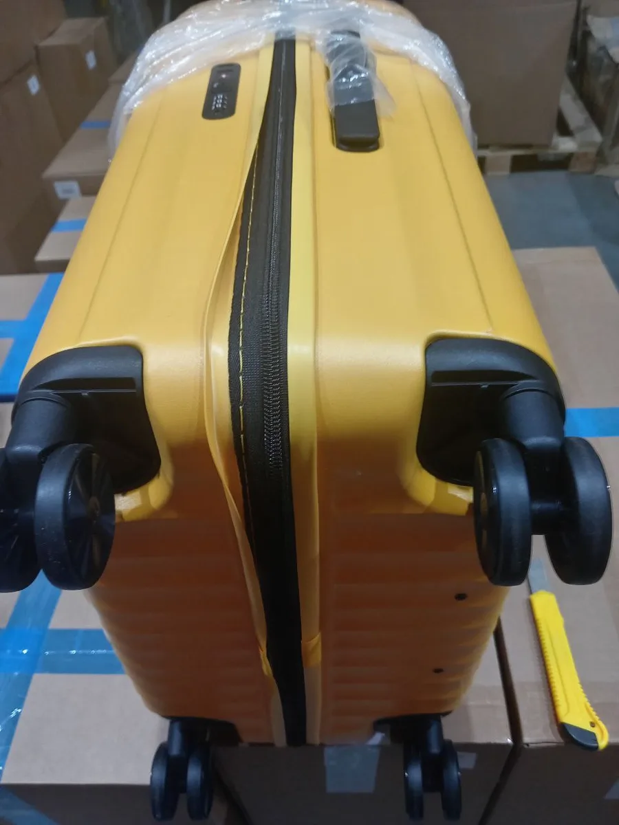 Ninetygo Elbe Luggage 24   Yellow (223403)